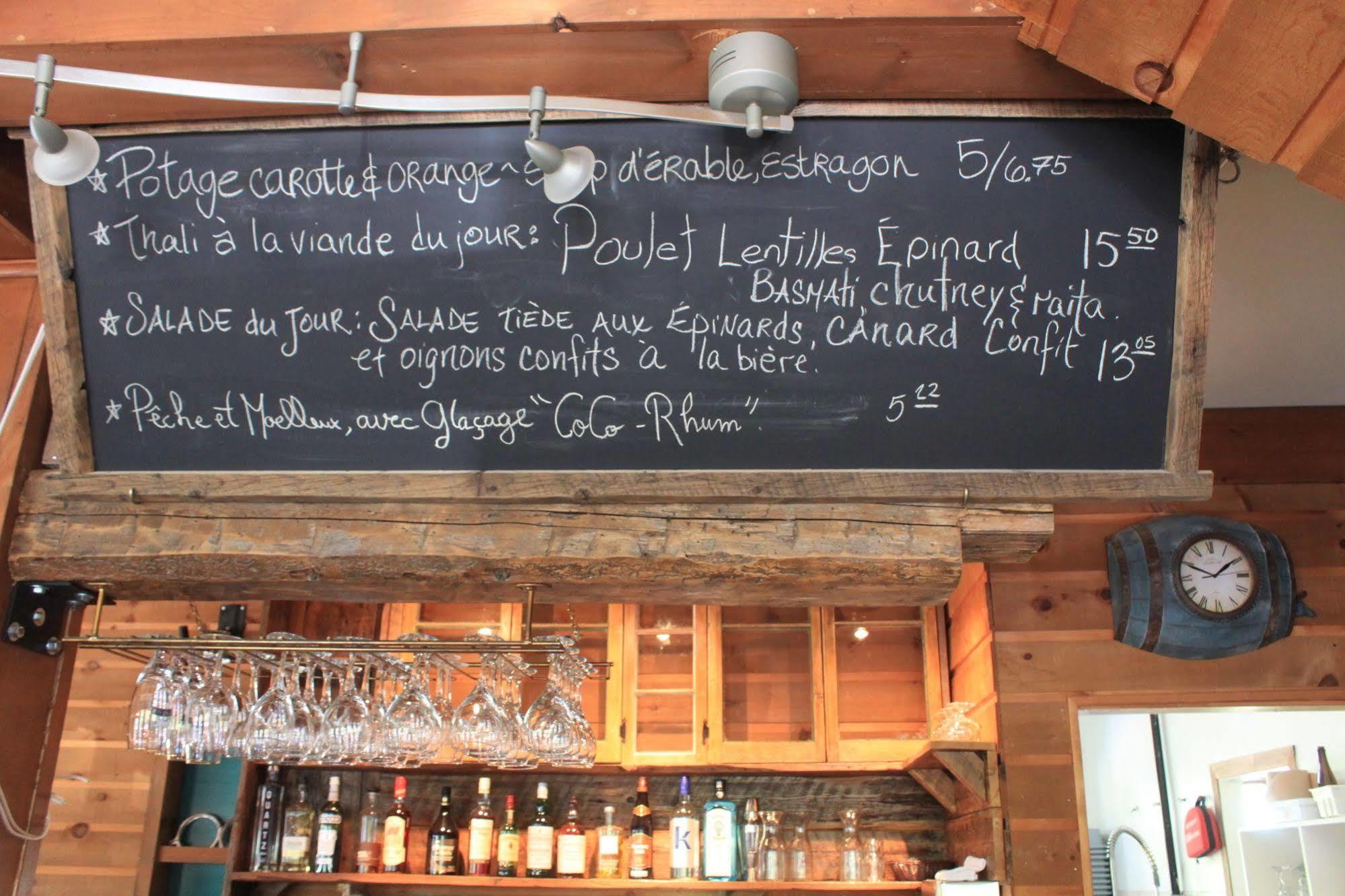 Auberge Micro-Brasserie Le Baril Roulant Val-David Esterno foto